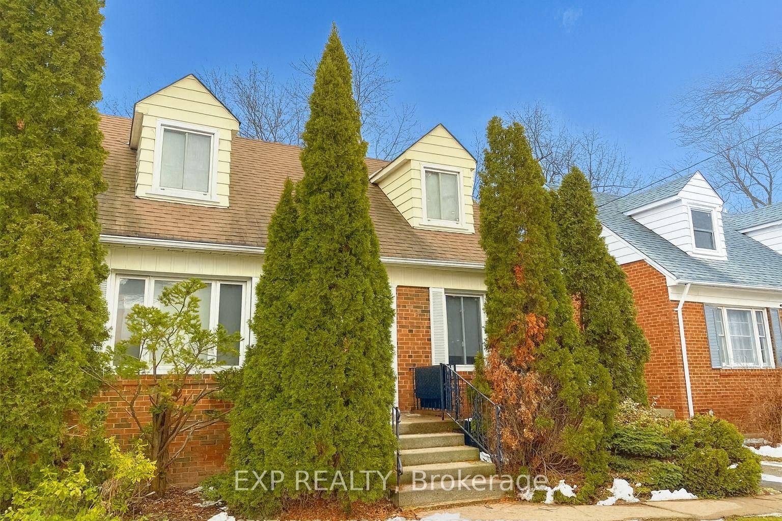 Entire Home Including Finished Walk Out Basement And Backyard !