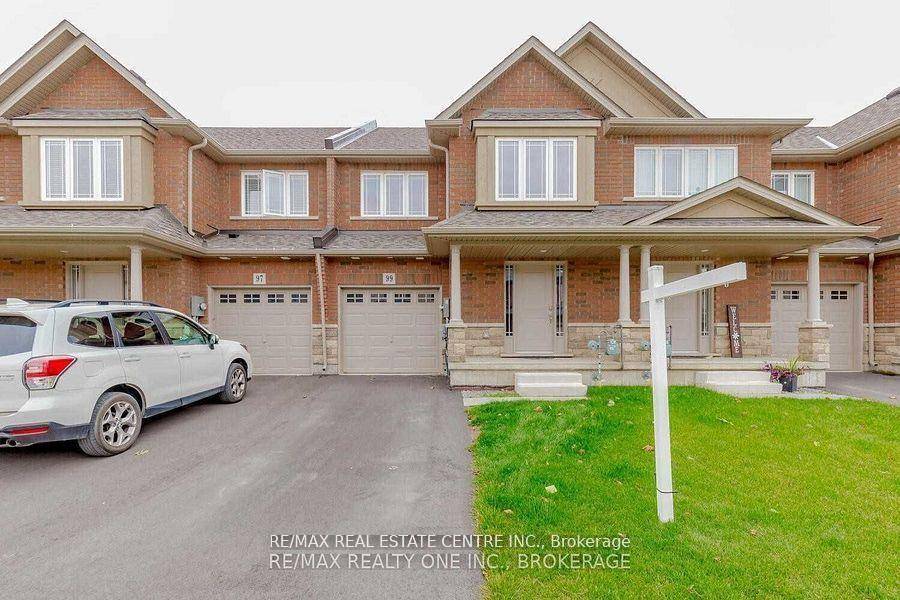 Stunning, Freehold Townhome with 1, 700 sq.
