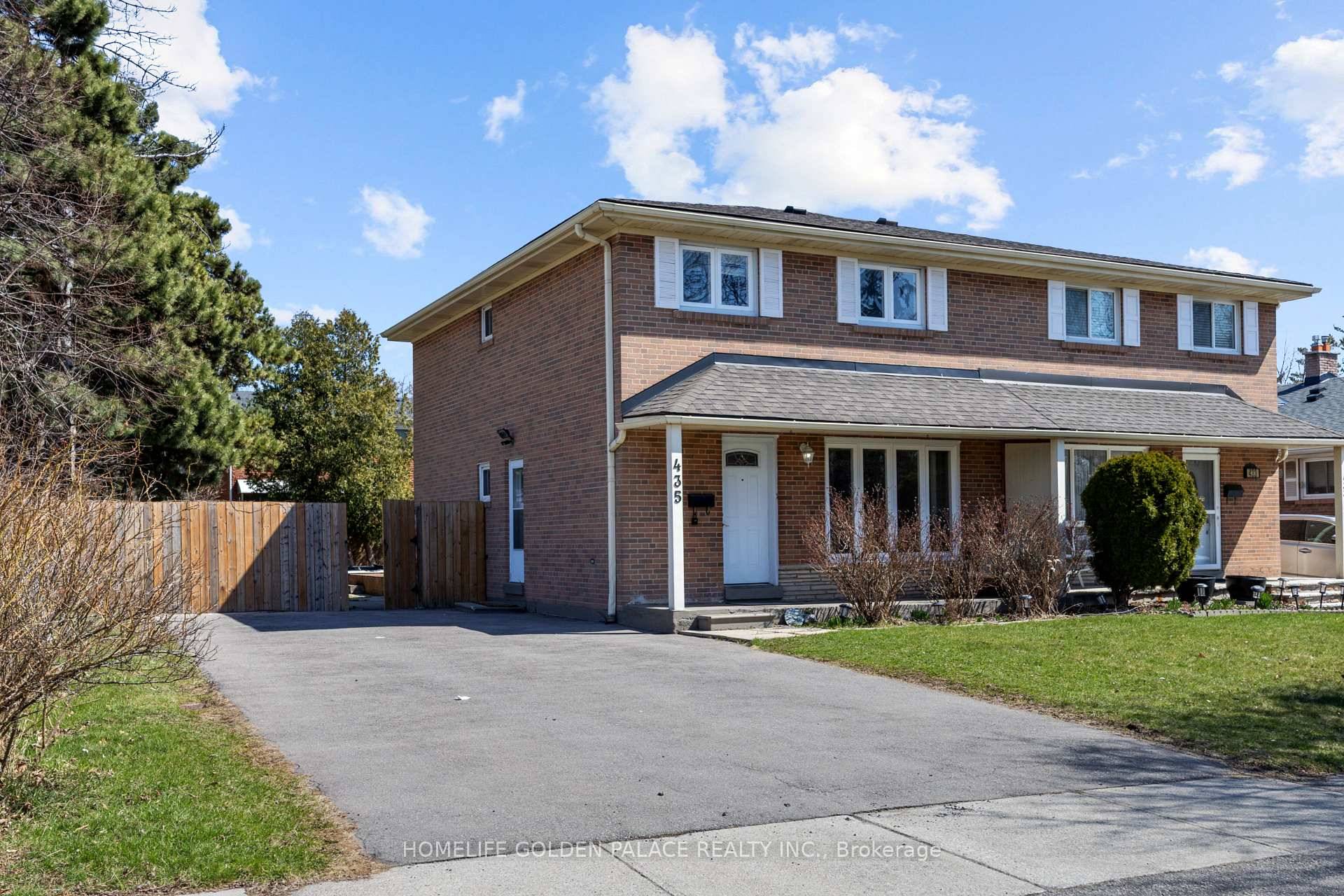 DO NOT MISS this beautiful 4 bedroom and 3 bathroom semi detached house with natural light.