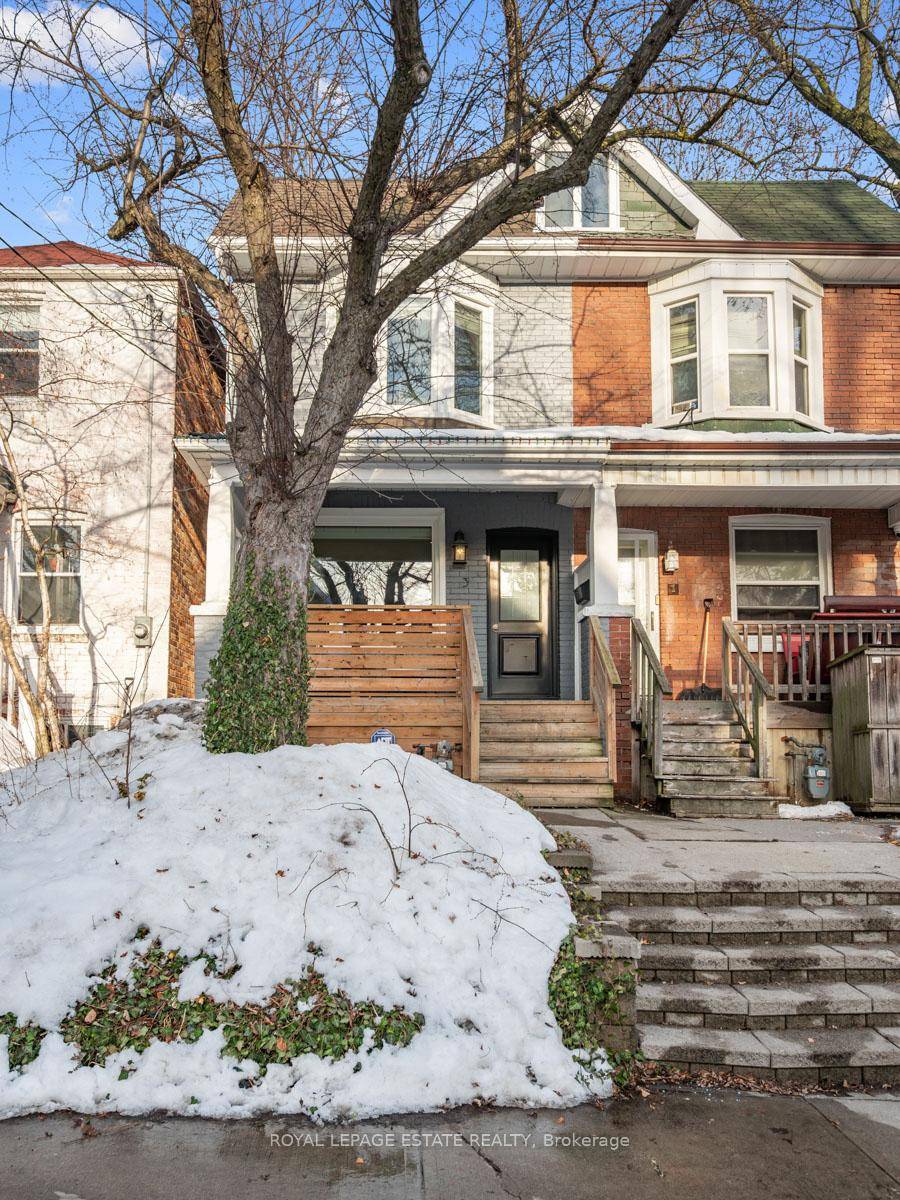 Welcome to 'The Pocket' A Hidden Gem in the Heart of Riverdale !