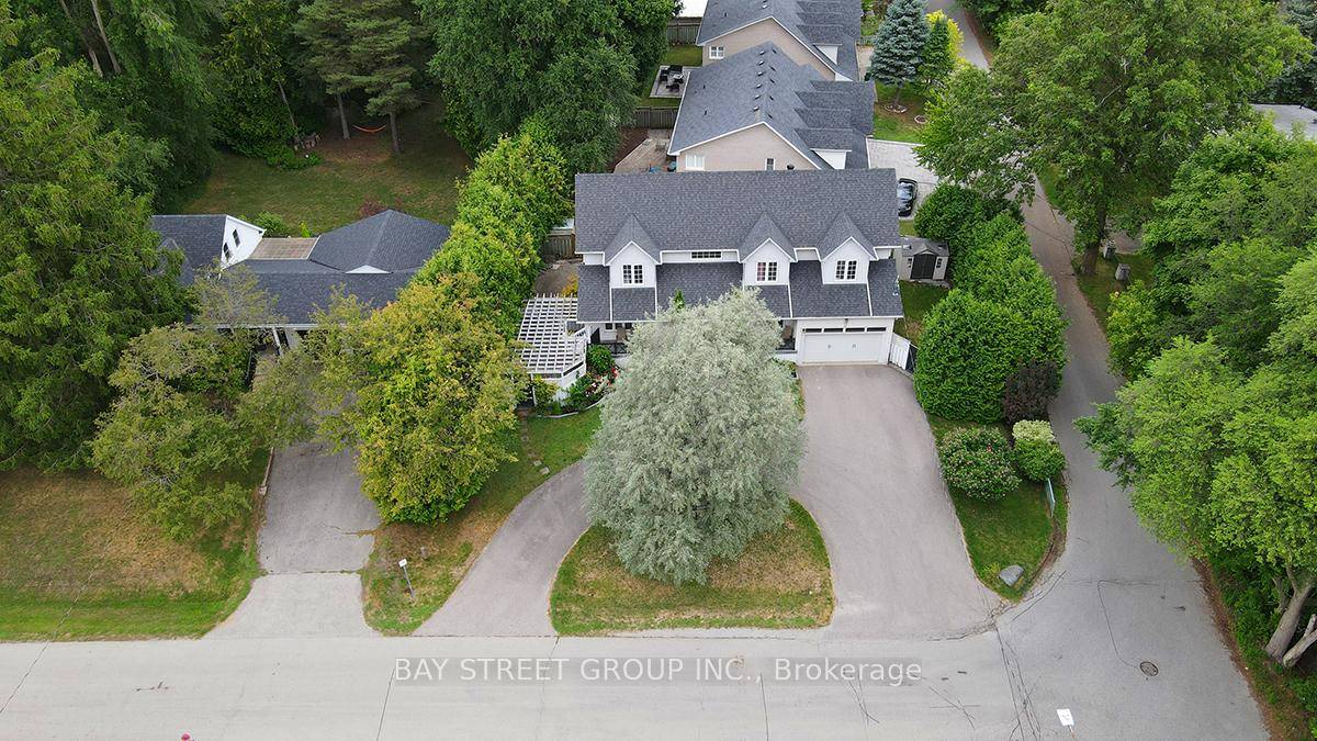 Welcome to 2 Riverview Road Your Perfect Home Awaits !