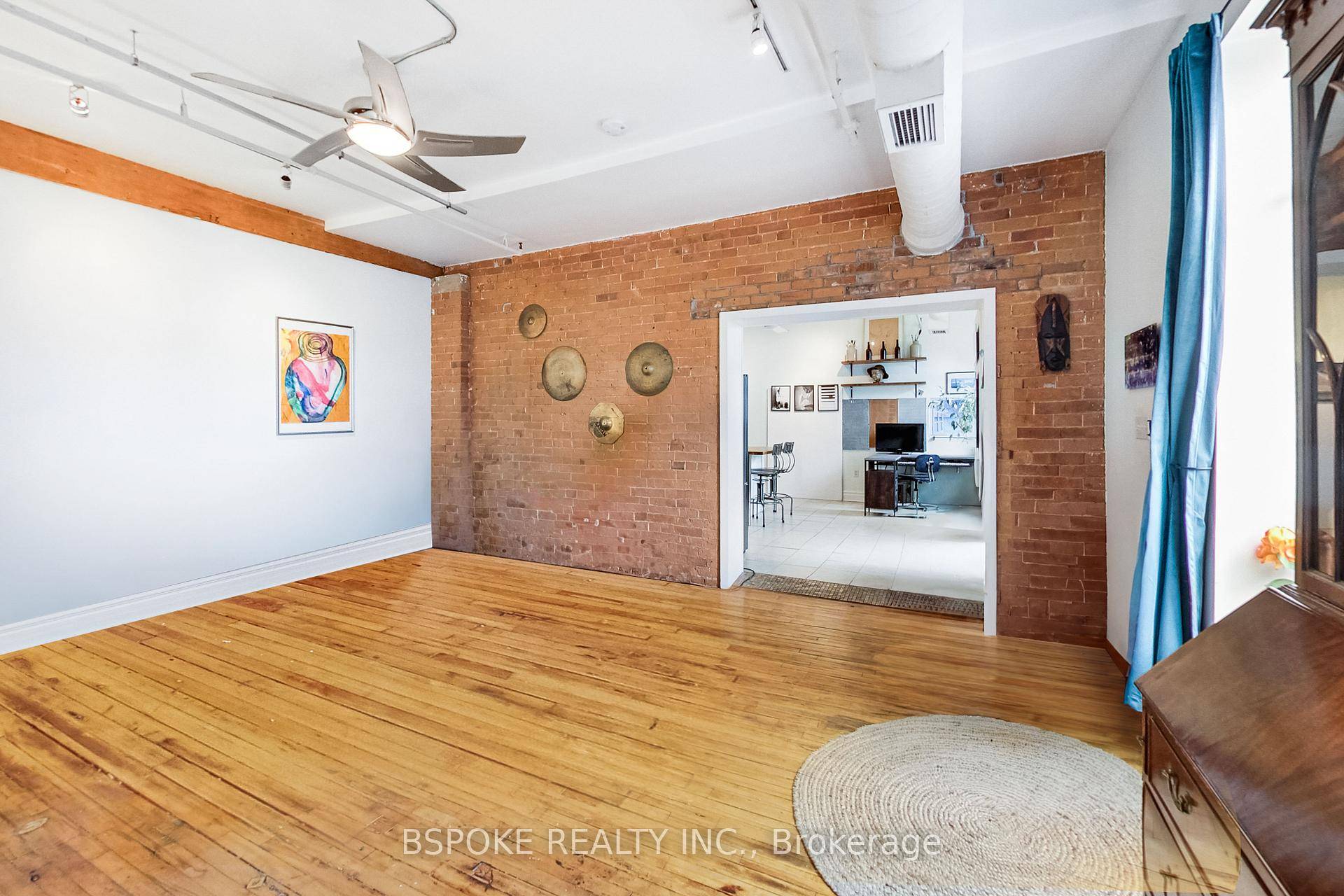 Incredible value for a hard loft !