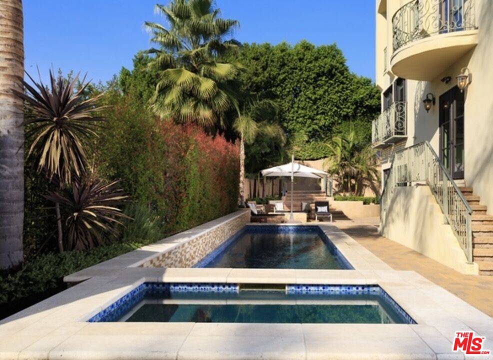 3110 Benedict Canyon Dr 6BR Beverly Hills Post Office | B.H.P.O. La