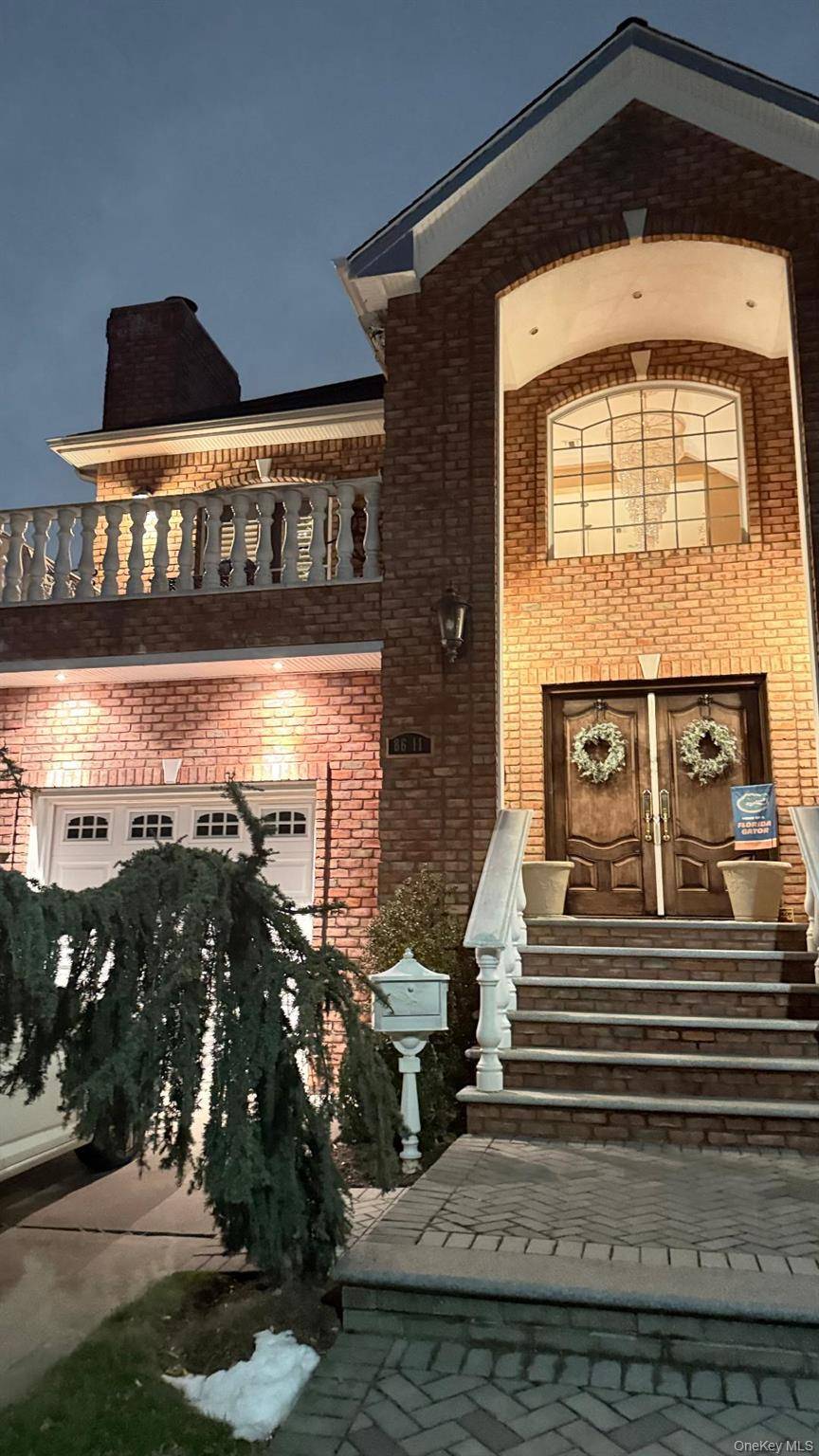 Welcome to this Exceptional, Mint Condition Colonial Located in the Highly Sought After Area Of The Rockwood Park Section Of Howard Beach Set On An Impressive 4000 sq.