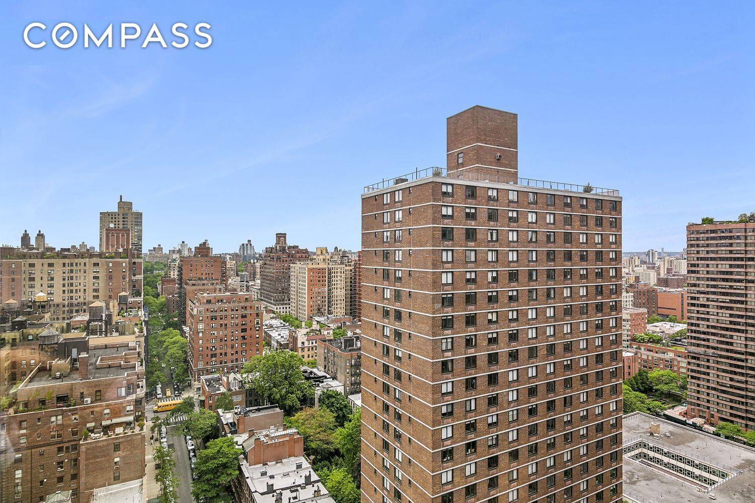 Tucked into the picturesque streets of Carnegie Hill, Residence 2015 at Carnegie Park Condominium offers an elegant, easygoing lifestyle in one of Manhattan s most beloved neighborhoods.