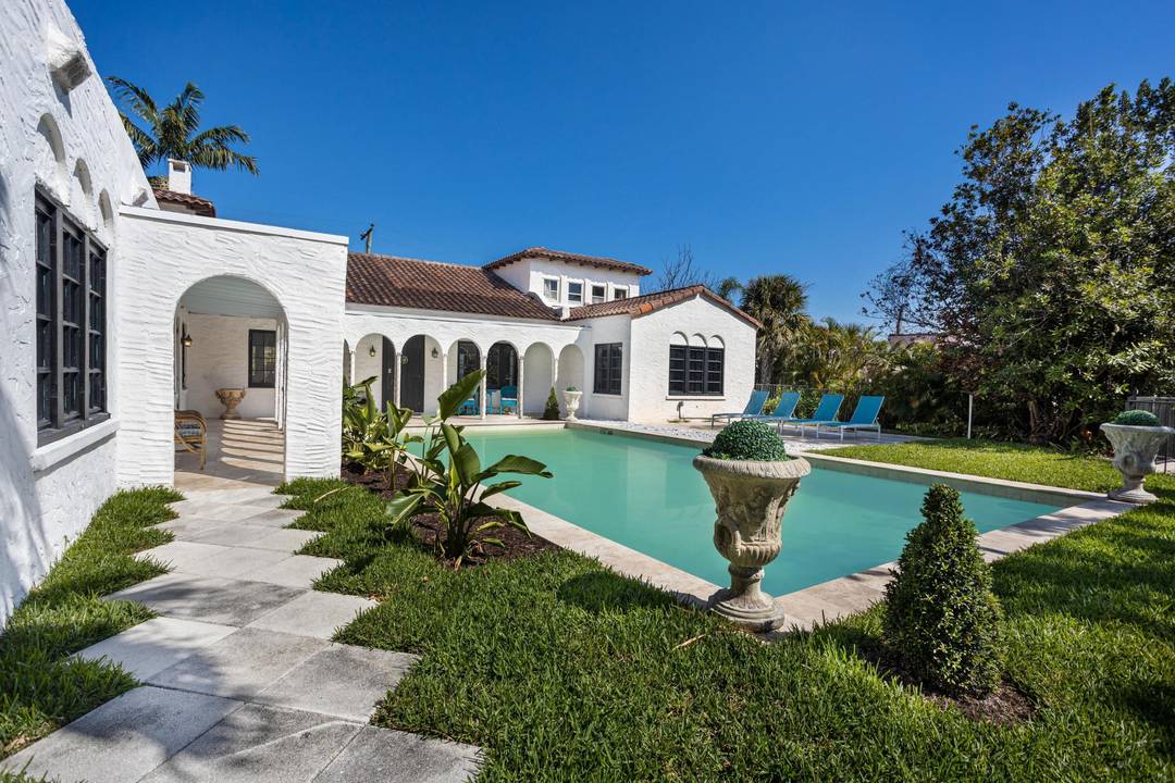 Welcome to 333 Murray Road, a stunning Mediterranean style house that captures the essence of old world charm while offering modern day luxury.