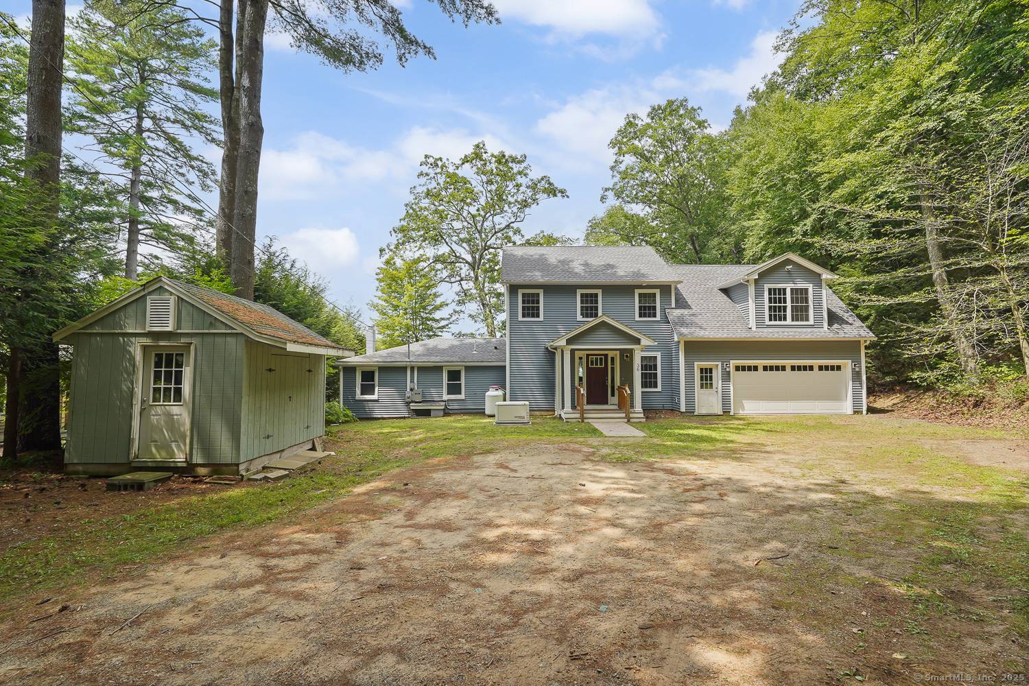 Discover this charming colonial lakefront home on Roseland Lake, offering 2, 036 sq ft of lovely updated living space.