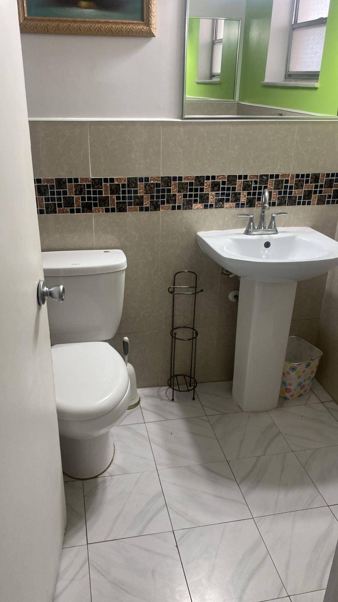 LAKEVIEW MANOR Condo Grand-Bahama-Freeport