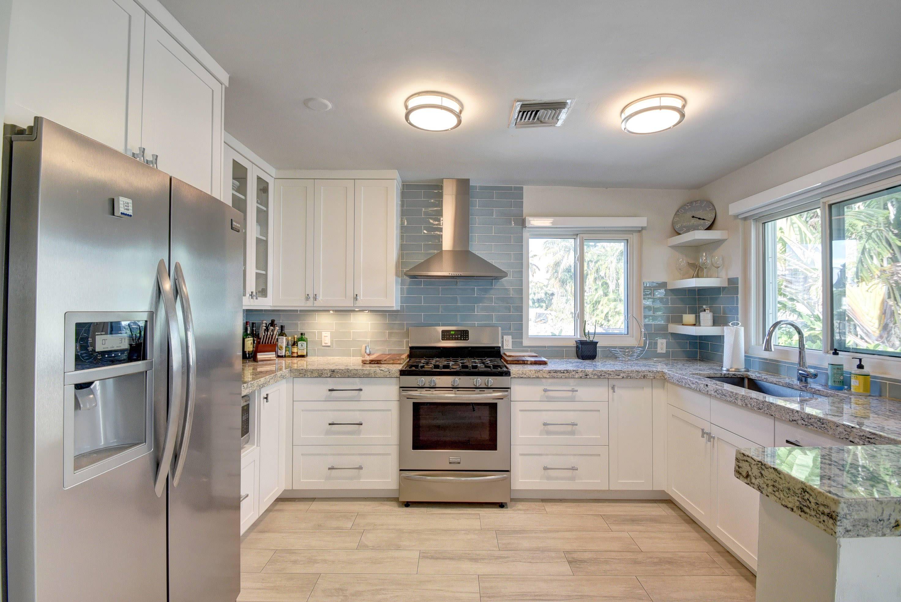 Updated 2BR 2BA villa just one block from the beach available for 6 month seasonal rental.