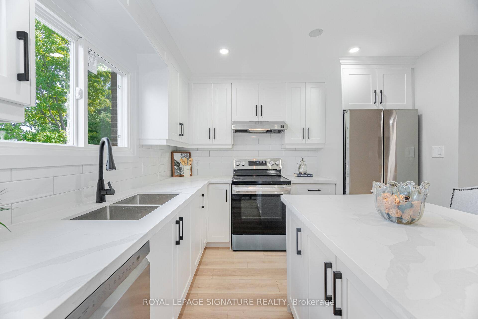 Welcome To 3175 Kirwin Ave 64 A Fully Renovated 4 Bedroom, 3 Bath Condo Townhome In The Heart Of Mississauga !