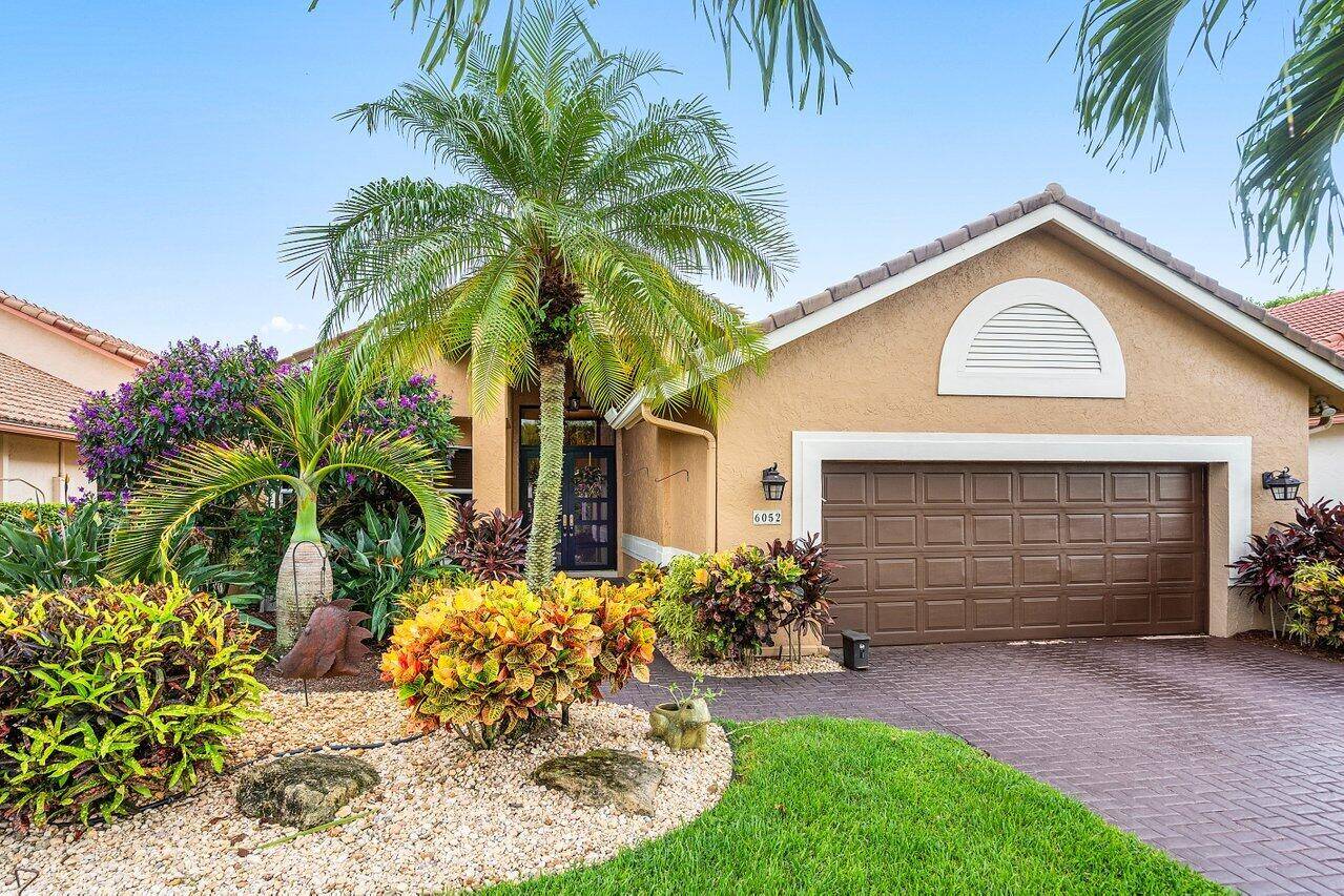 Live the lifestyle you deserve in this beautifully appointed 2 bedroom den office, 2.