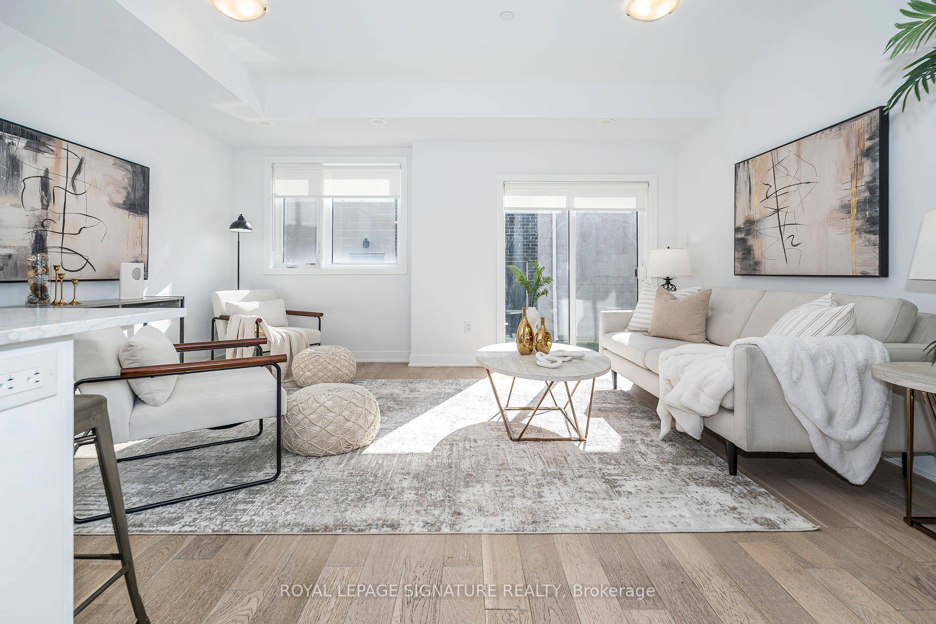 Stunning 5 1 Bedroom, 6 Bathroom Home with Over 3500 Sqft of Luxury Living !