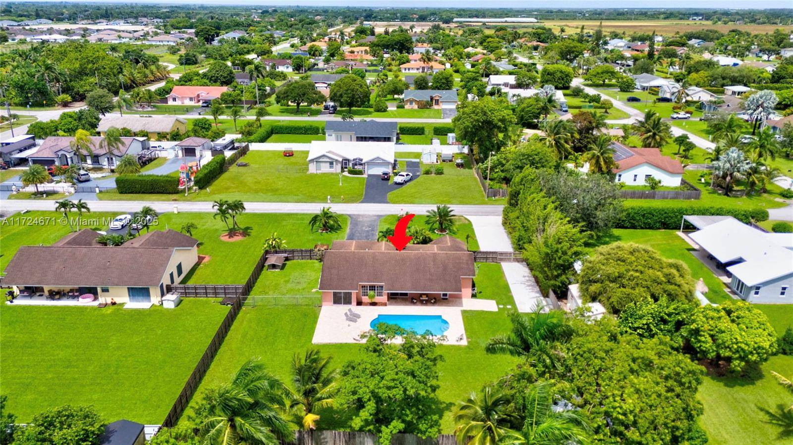 Beautiful one story home in the desirable neighborhood of Redland s Best.