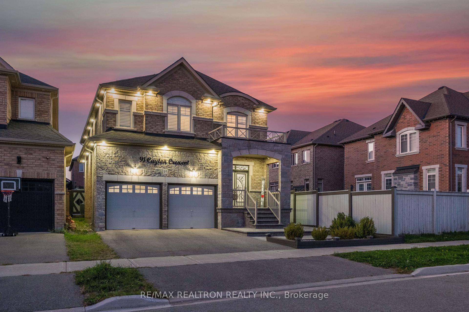 Welcome to the prestigious Green Valley Estates Community in South Bradford !
