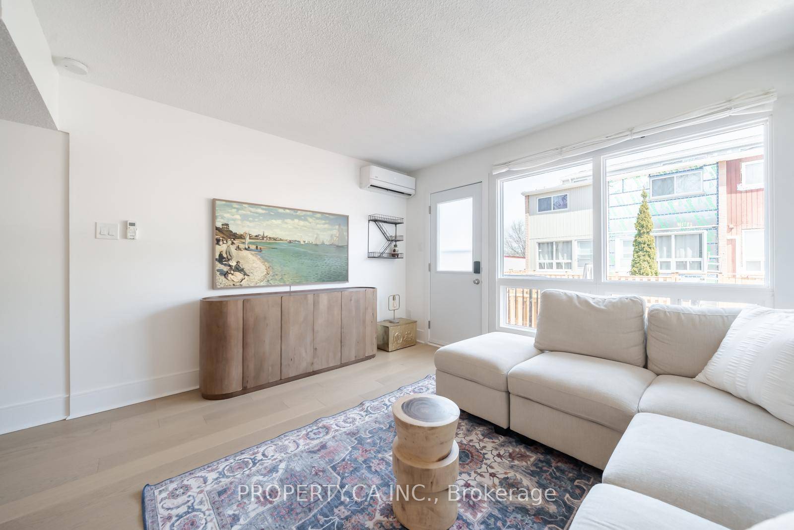 Welcome Home ! This Bright and Modern Townhouse in the Heart of Leslieville Features 3 Spacious Bedrooms and 2 Bathrooms across 1, 300 Square Feet.