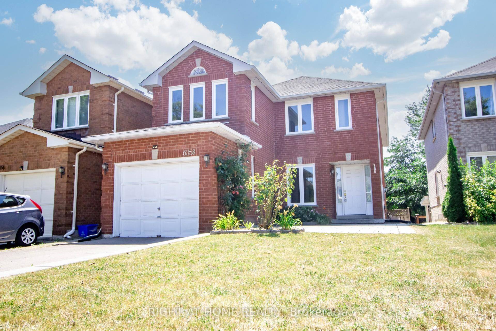 Detached 4 Bedroom Gem ! Over 2, 080 Sq.