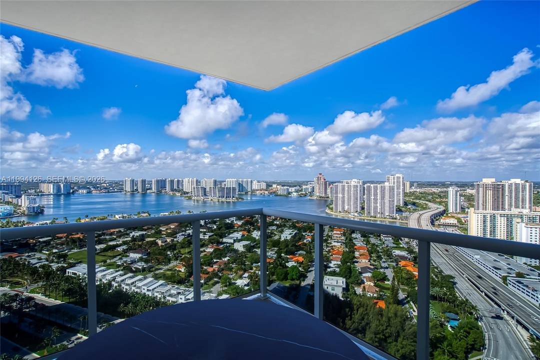 Beautifully situated on the thirty third floor, Unit 3307 offers breathtaking panoramic views of both the ocean and the Intracoastal.