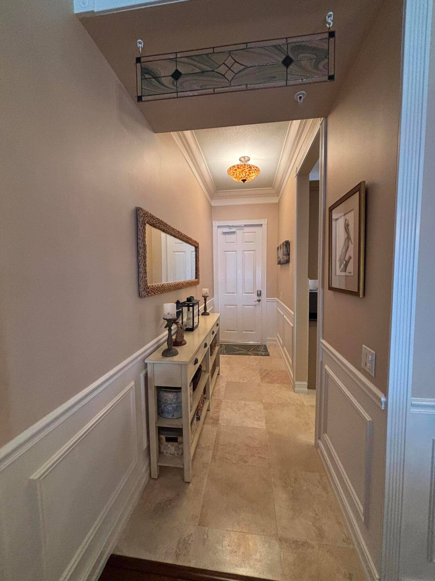 JUST REDUCED This beautifully updated Penthouse condo is perfectly located close to all the community amenities POOL, TENNIS, CLUBHOUSE, BOCCE COURT, EXERCISE FITNESS ROOM.