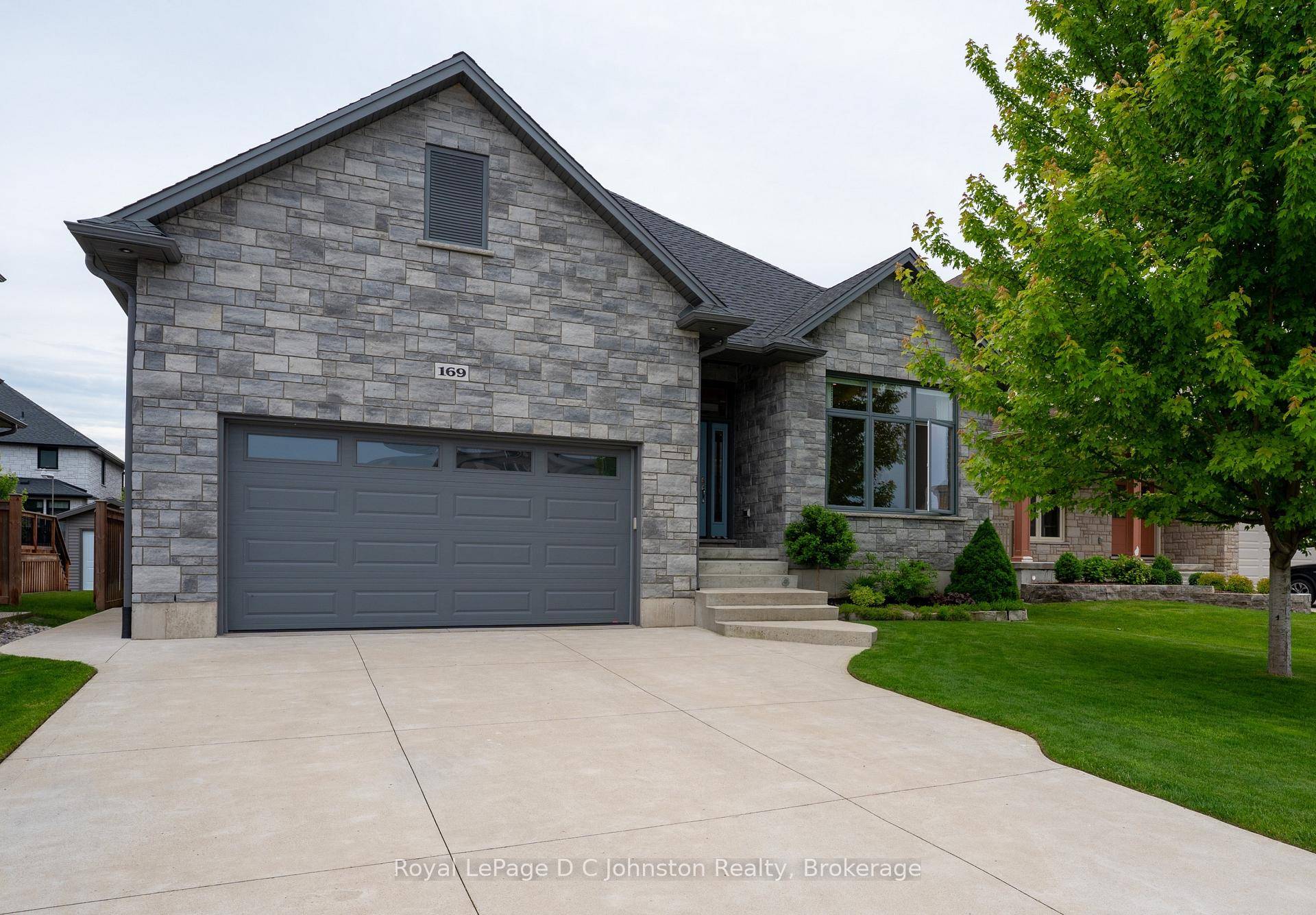 Nestled on a quiet, highly sought after cul de sac, this stunning stone 3 2 bed, 3 bath bungalow is the one you've been waiting for.