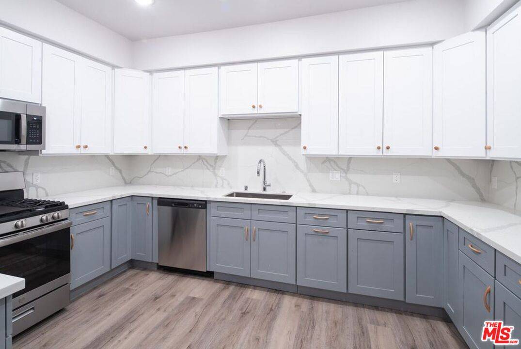 3672 Jasmine Ave 2BR La