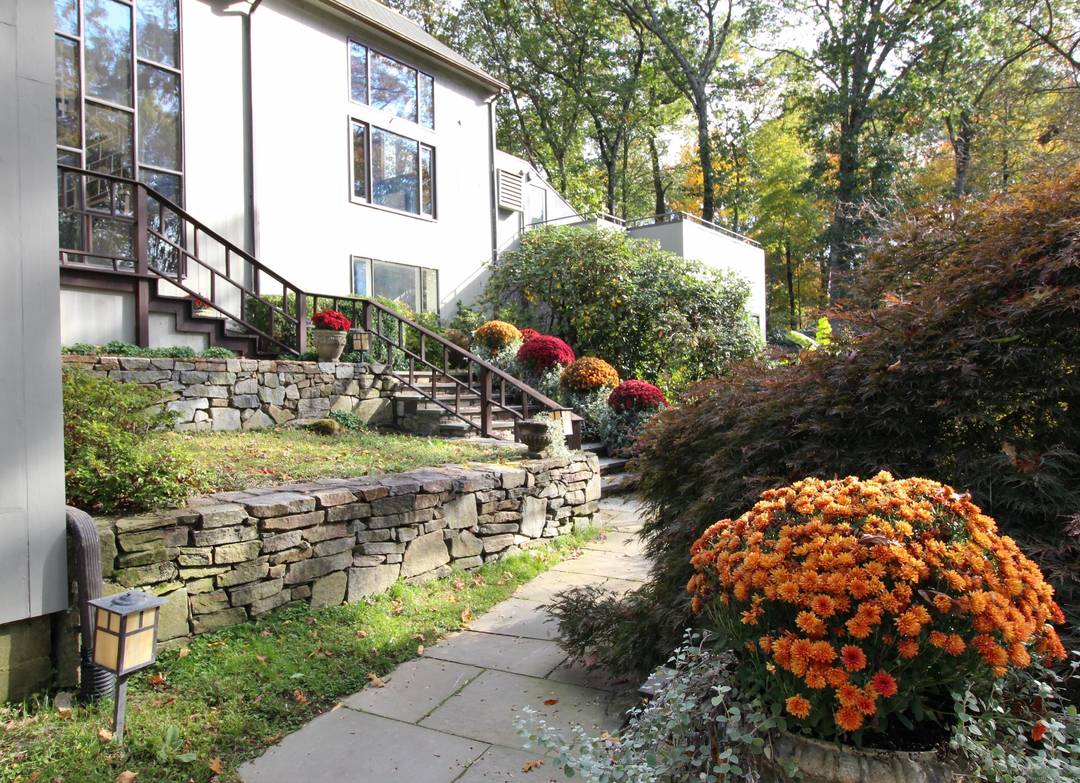 AVAILABLE 5 1. Imagine living next door to a huge and beautiful formal Garden !