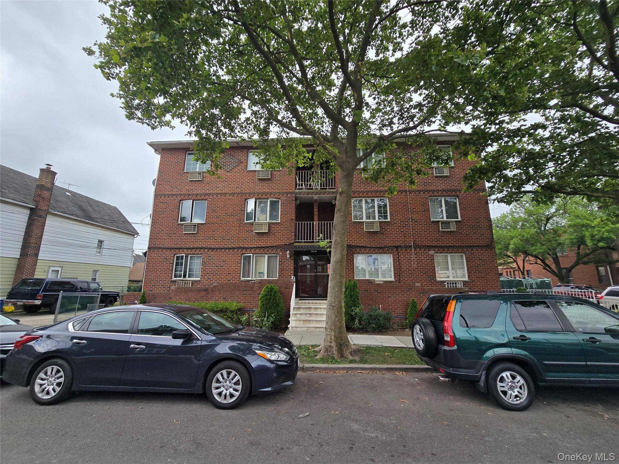 Built in 1988 and impeccably maintained, this corner property offers six spacious 2 bedroom units each with a private balcony and rented at market rates providing excellent cash flow and ...