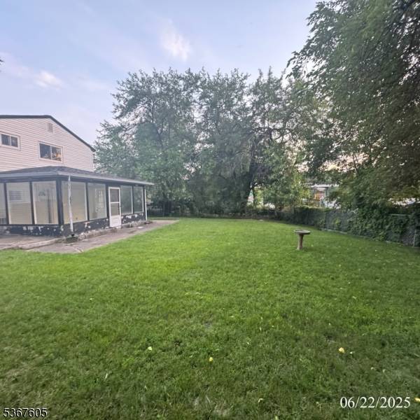 Great opportunity, rare Hard to find Split Level in desirable area coming to Auction on 7 28 2025 7 30 2025 !