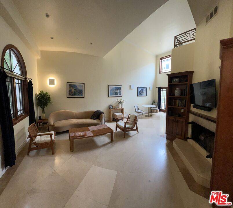 1027   10th St 2BR Santa Monica La