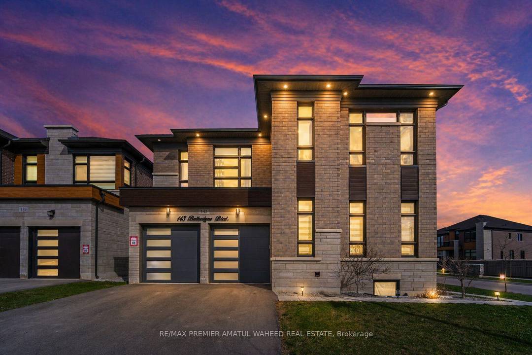 Experience elevated living in the prestigious Turnstone Model by Lindvest Homes, ideally situated in the highly sought after Pine Valley amp ; Teston area of Vaughan.