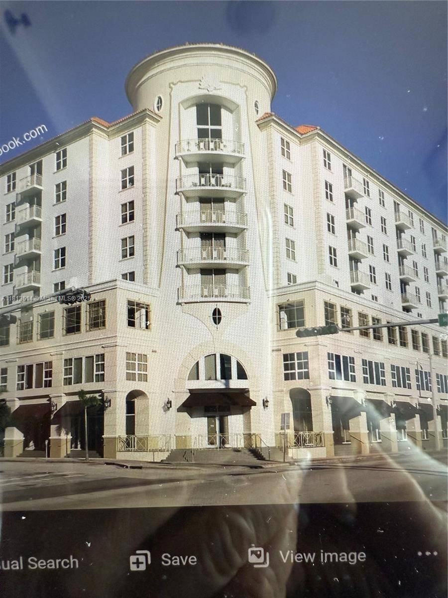 CORAL GABLES LOCATION ! IDEAL FOR OWNER USER OR INVESTORS.
