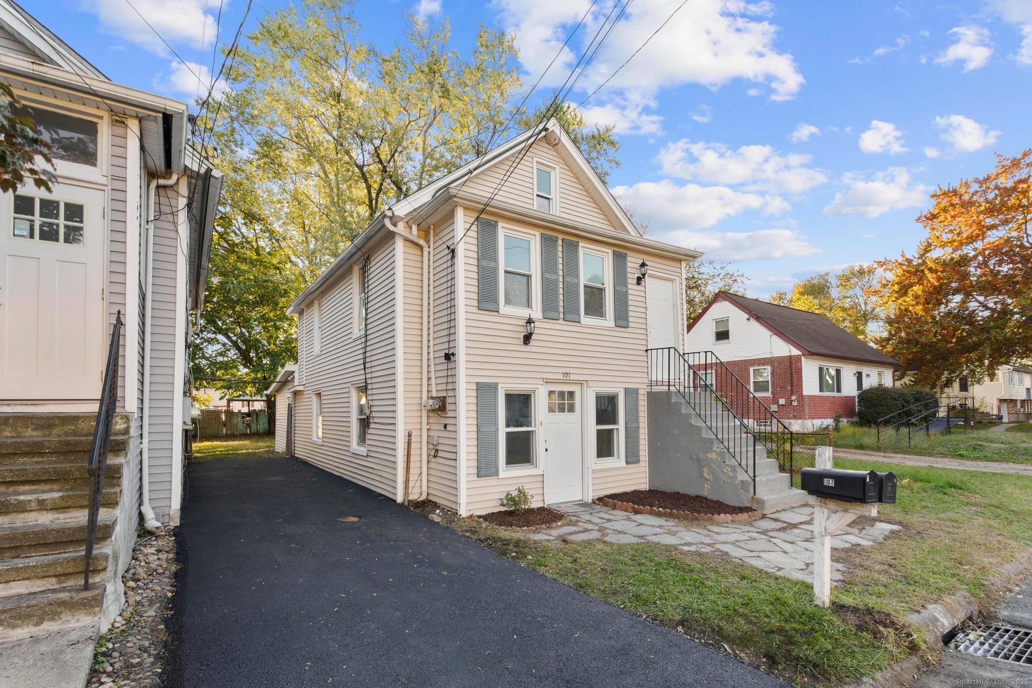 Great opportunity in Stratford's South End !