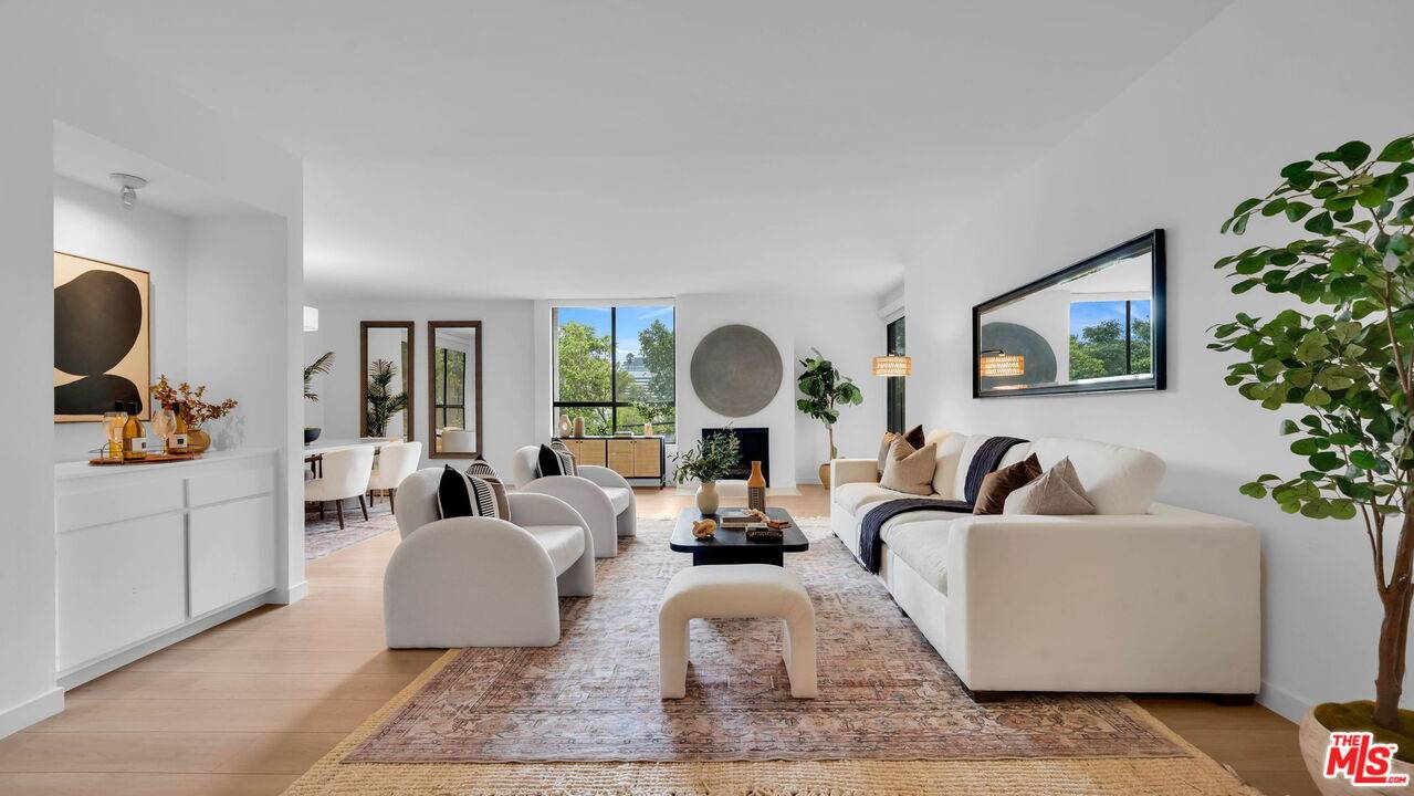 814 Amherst Ave 2BR Brentwood La
