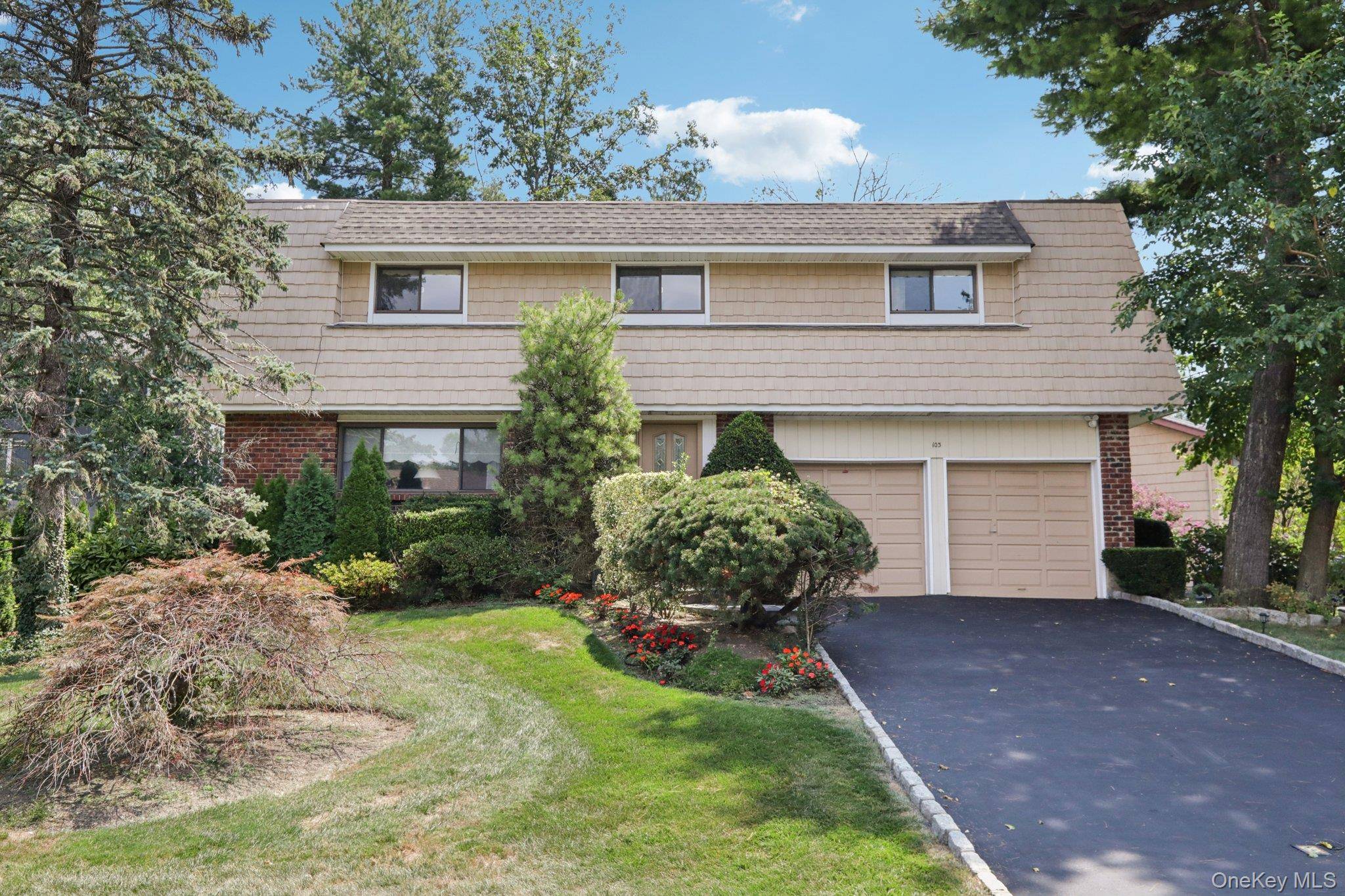 This property at 103 Gail Drive, situated within the exclusive waterfront community of The Anchorage, presents a highly desirable residential opportunity.