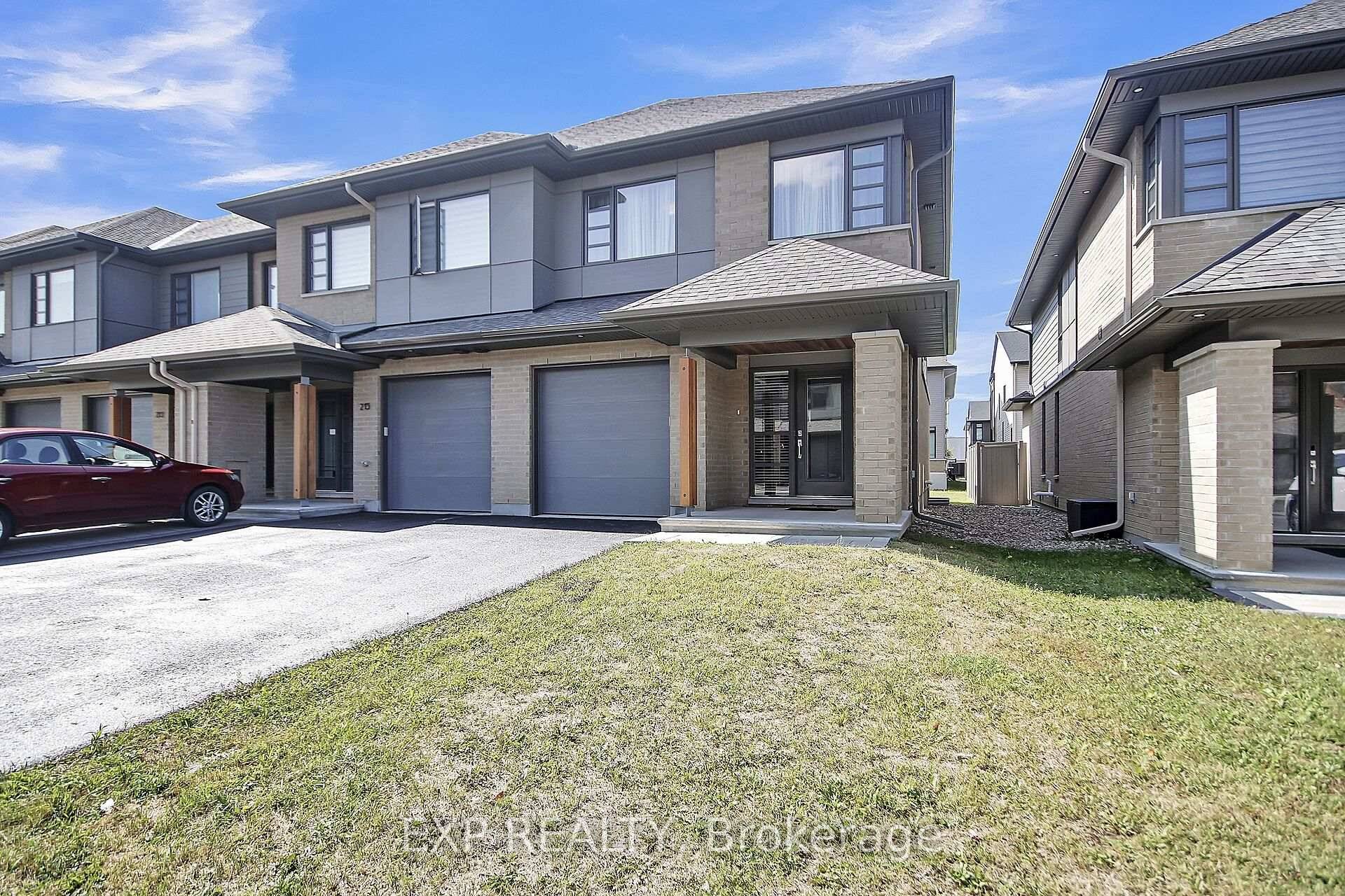 Welcome to 217 Pisces Terrace in the heart of Findlay Creek, one of Ottawas most sought after family communities.