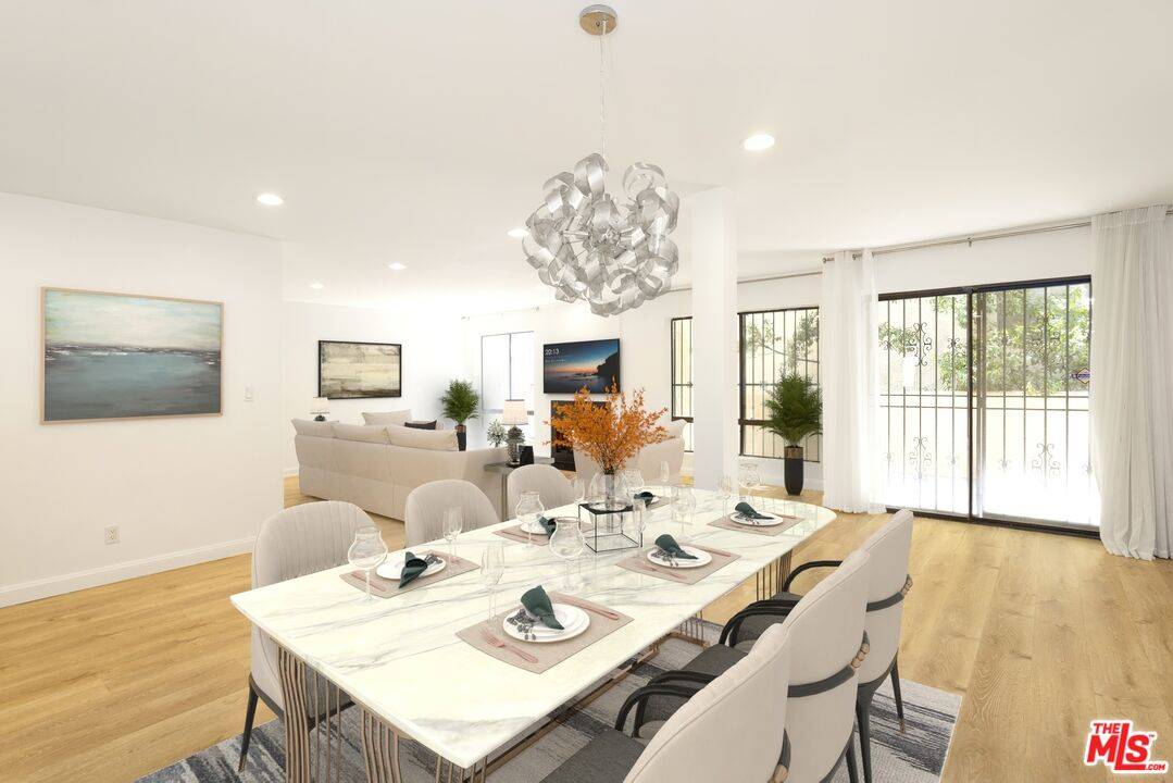 1738  S BENTLEY AVE 2BR La