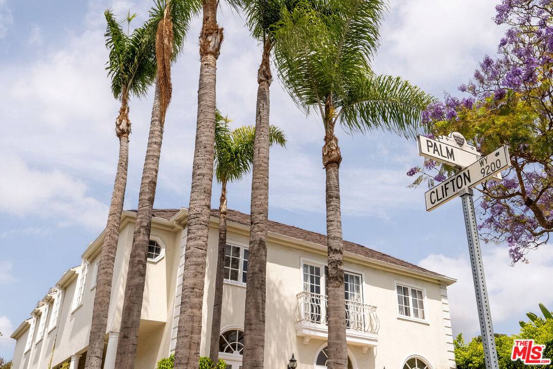 201 N Palm Dr 6BR Beverly Hills Post Office | B.H.P.O. La