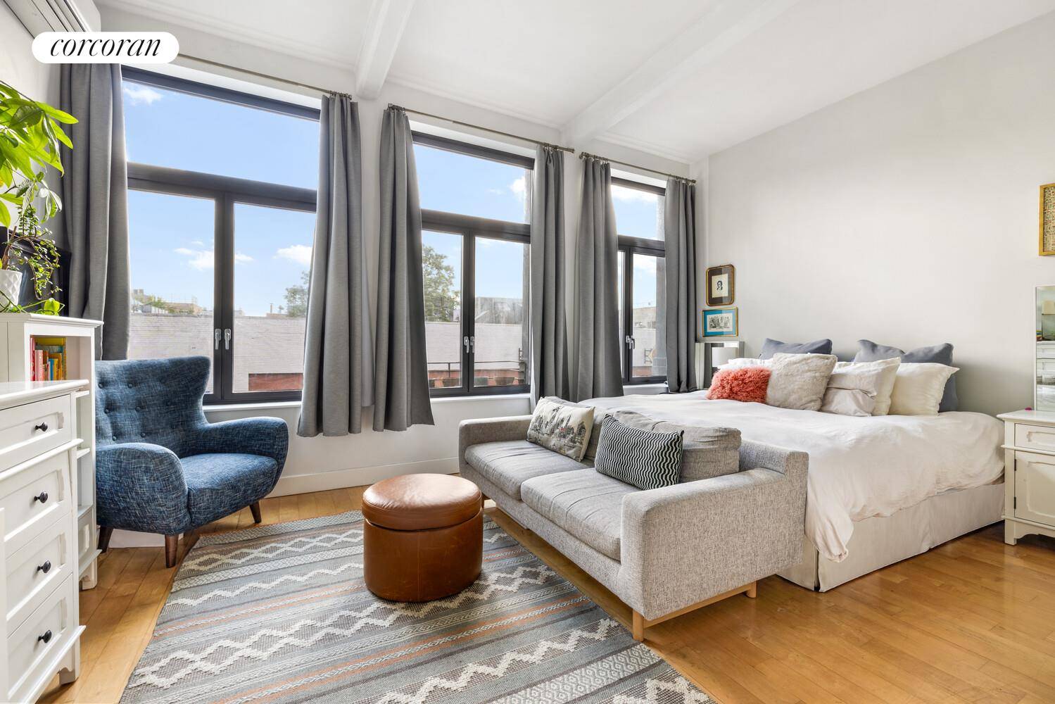 Welcome to Residence 2B at LOFTS1.