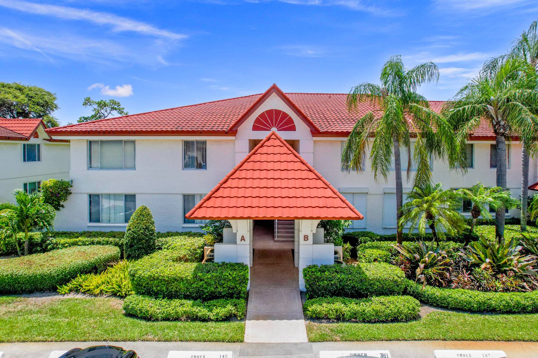 Beautiful 3 bedroom, 2 bathroom condo located at 103 Half Moon Cir A2 in Hypoluxo, FL.