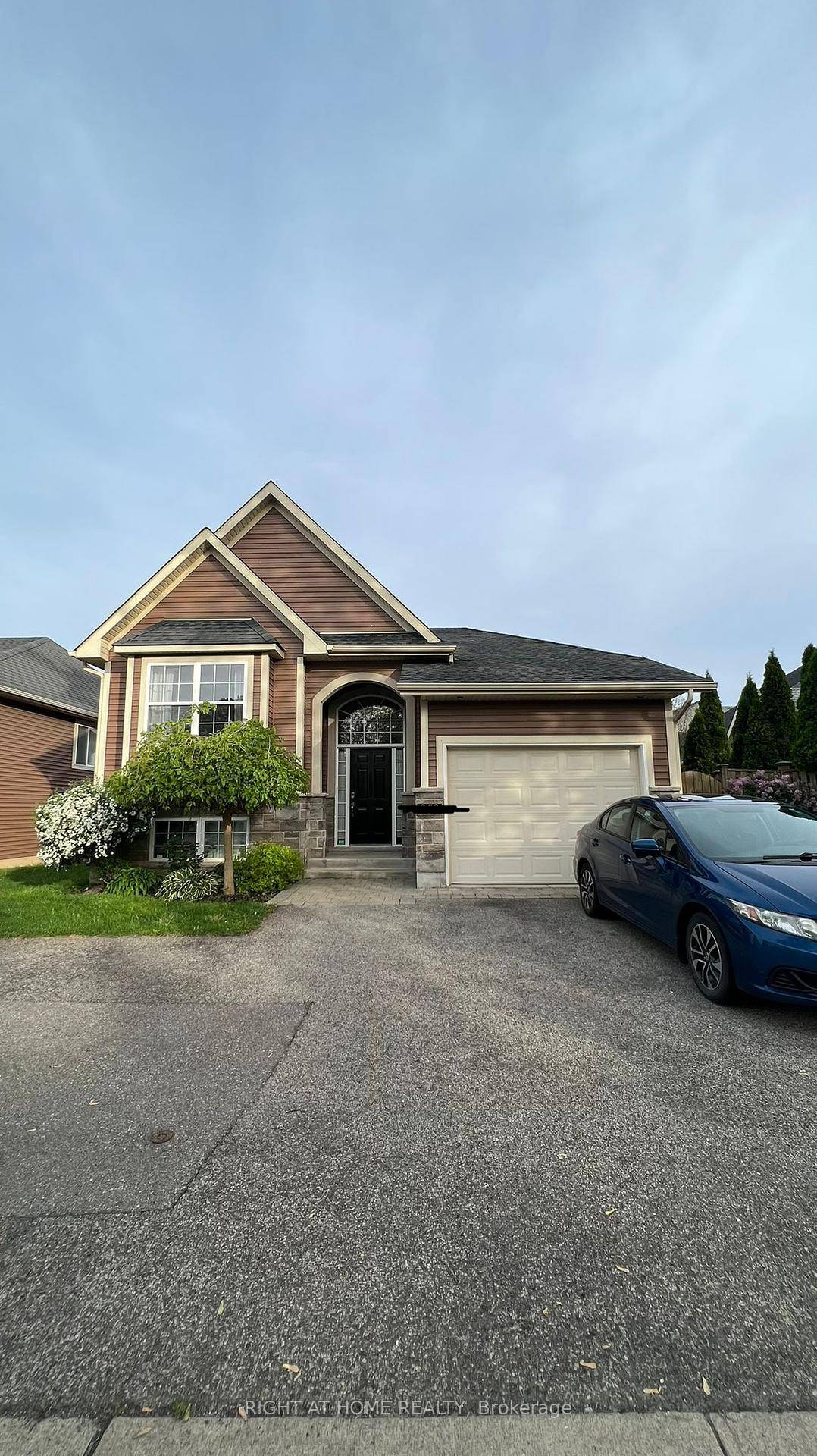 Beautiful and spacious main floor unit for rent in a prime area of St.