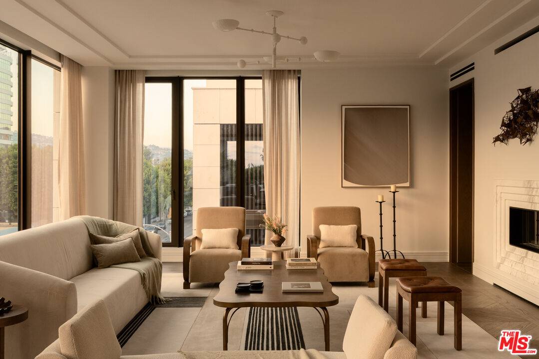 9900 S Santa Monica Blvd 3BR Beverly Hills La