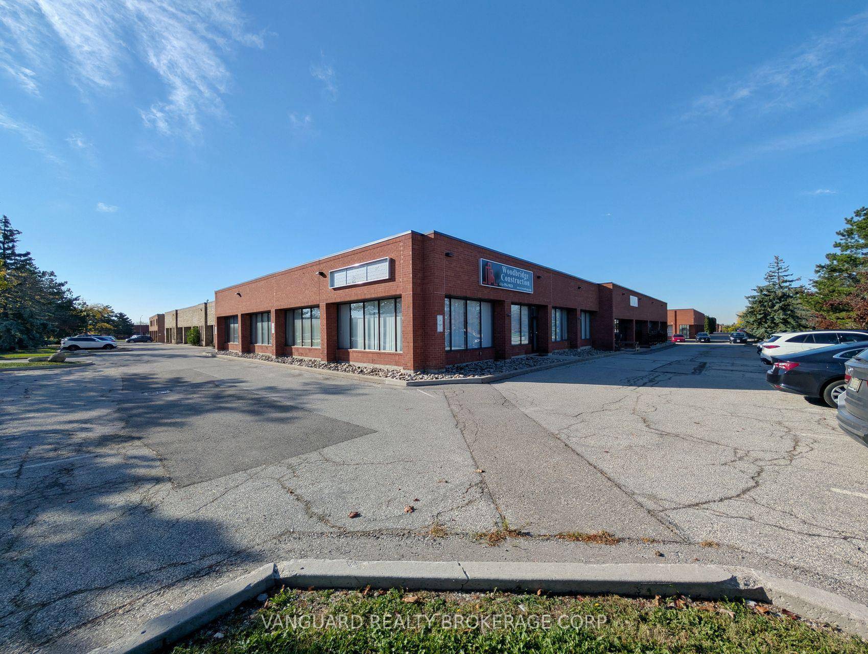 90 finished ground floor office unit in busy business park.