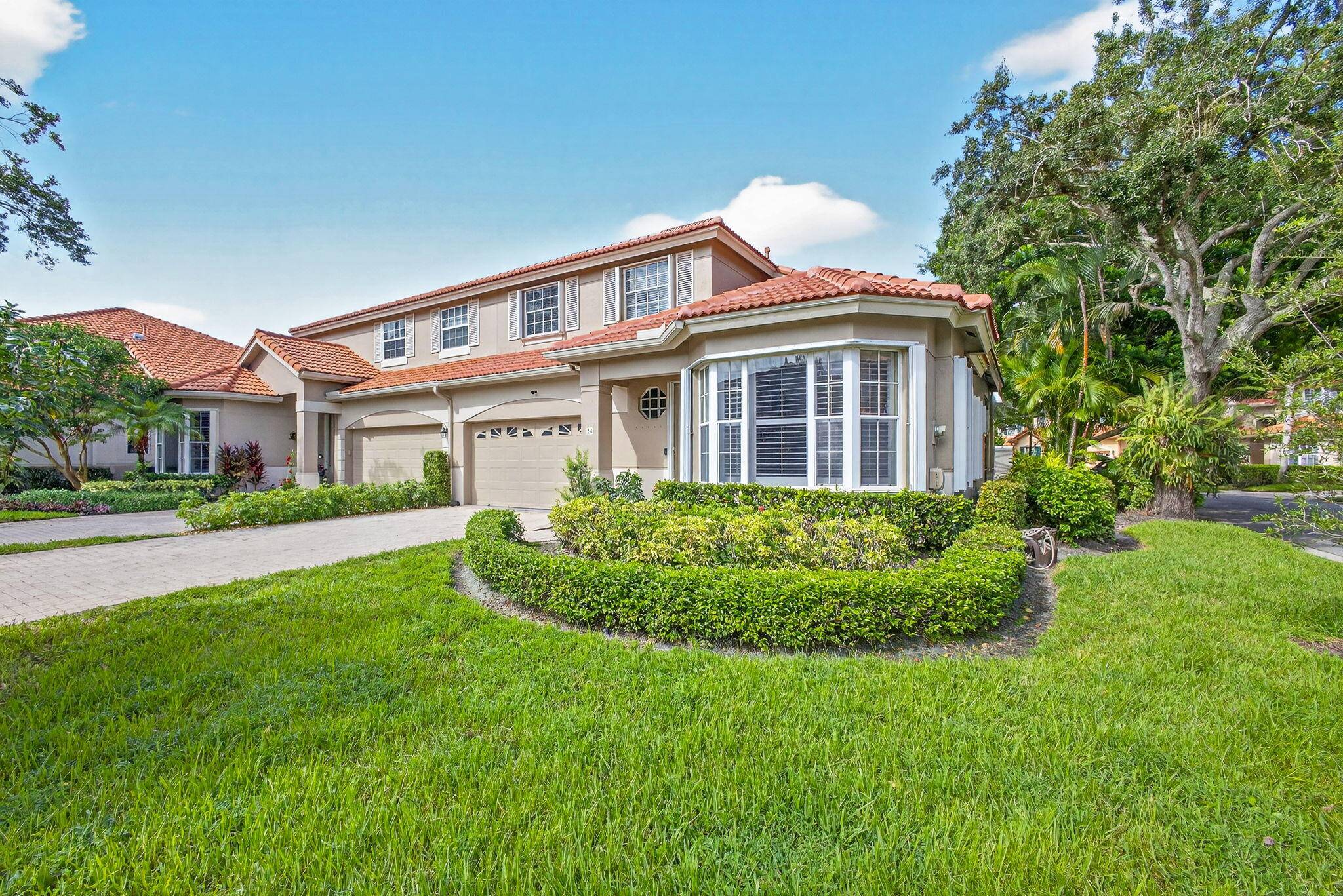 Stunning opportunity, dramatic look with 20 foot vaulted ceilings, first floor living, modern design.