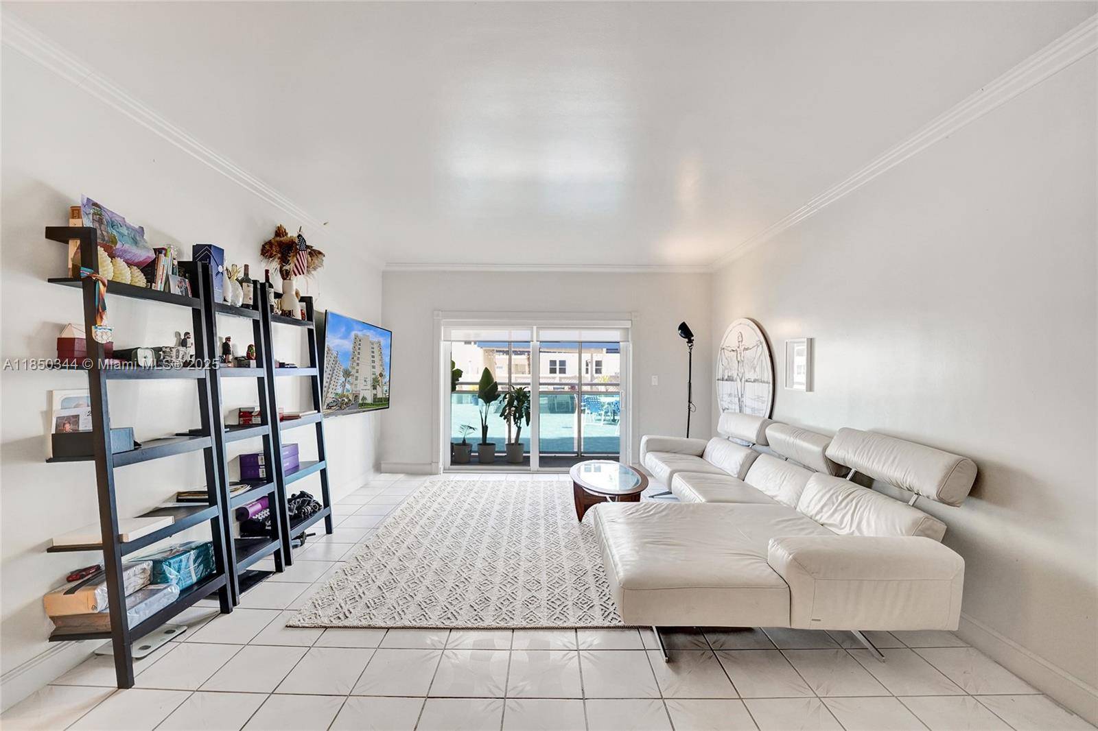 Feel like you re living in a beach cottage in this beautifully remodeled, spacious 960 sq ft 1 bed den, 1 bath condo.