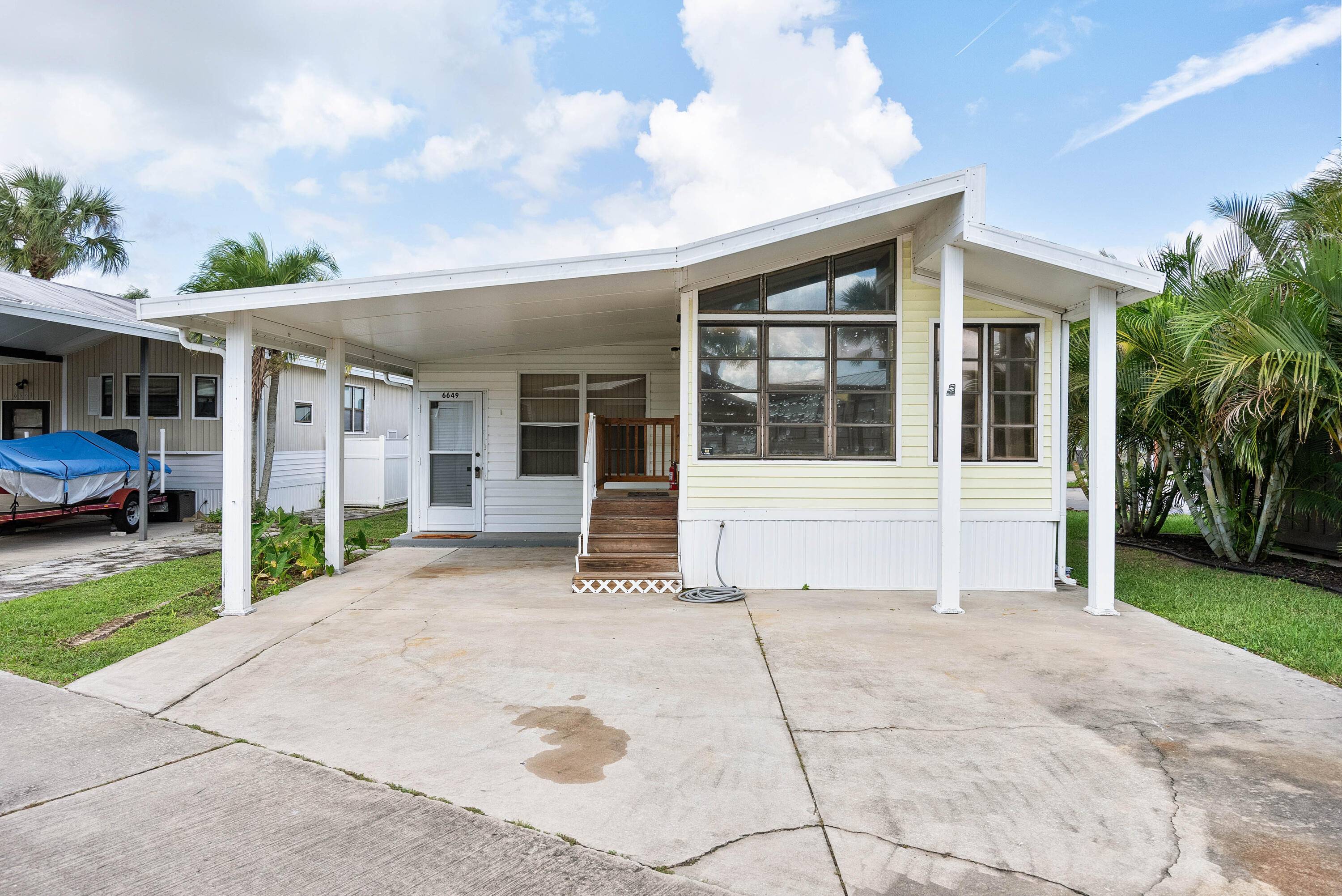 Welcome to this delightful, recently updated home located in the highly sought after 55 community of Ancient Oaks.