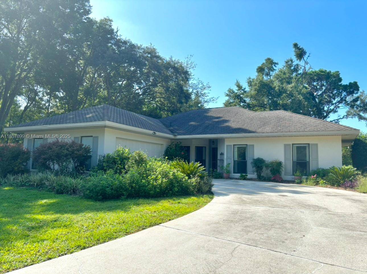 Located in the exclusive gated community of Black Diamond Ranch, this 2, 150 sq.