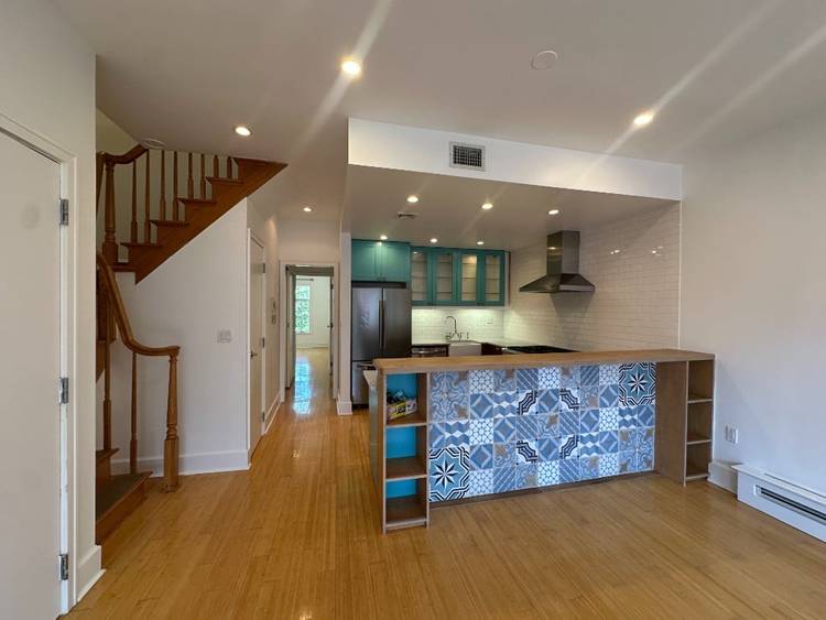 Duplex 3 bedroom, 2 bath is the perfect Red Hook place to call home.
