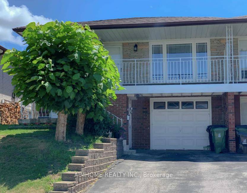 close to Hwy 401 404, Seneca college, fairview mall, T amp ; T, grocery, banks, 1bus to Donmills subway.