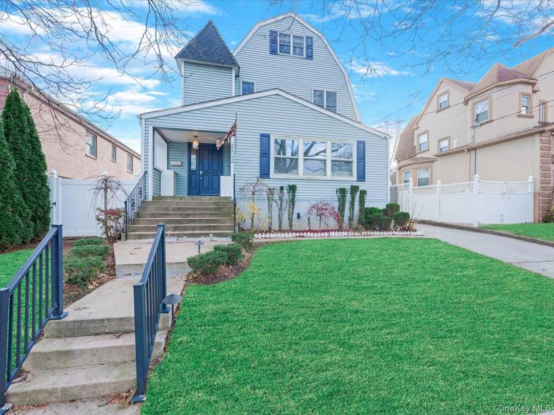 This one family colonial house newly renovated in 2017, ideally located in the heart of Bayside, With all the vibrant amenities this sought after neighborhood has to offer, this home ...