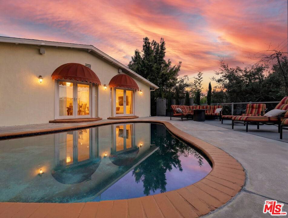 7796   Skyhill Dr 5BR Hollywood Hills East La