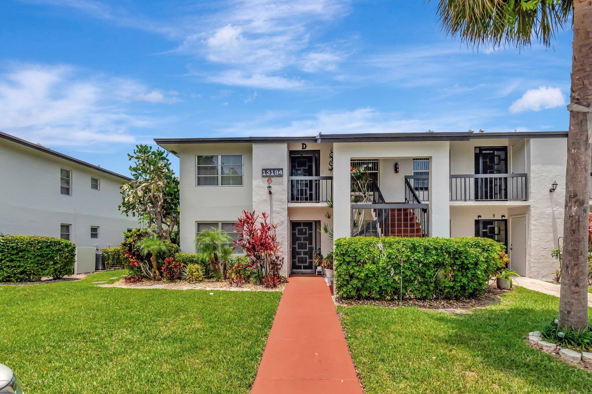 Extremely motivated seller for this charming well maintained second floor 2 BR 2 B corner condo, Eat in kitchen, new vanities in both baths owner's suite has large walk in ...